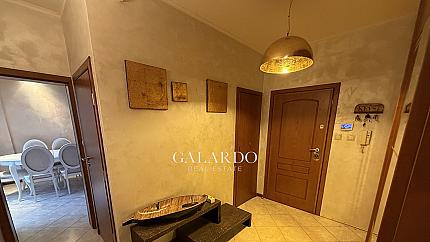 Тристаен апартамент под наем в кв. Младост 4