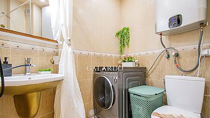 Stylishly furnished two-bedroom apartment in Simeonovo district