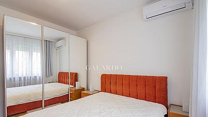 Просторен апартамент на метри от бул. Витоша