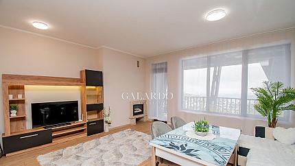 Стилно обзаведен двустаен апартамент в кв. Симеоново