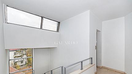 Wonderful two bedroom apartment for rent next to Doctor's Garden