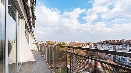 Wonderful two bedroom apartment for rent next to Doctor's Garden