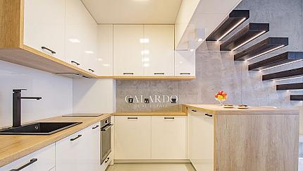 Стилен и луксозен дизайнерски двустаен мезонет под наем