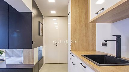 Стилен и луксозен дизайнерски двустаен мезонет под наем