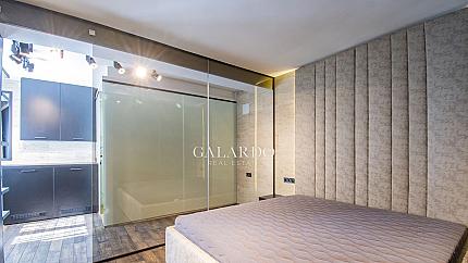 Стилен и луксозен дизайнерски двустаен мезонет под наем