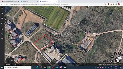 Самостоятелна къща с градина и пет спални в малък затворен комплекс до Царско село, кв.Драгалевци