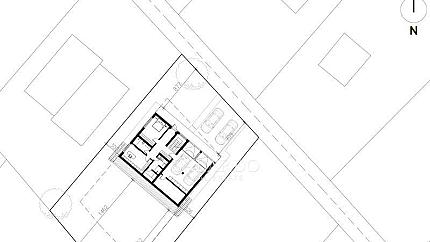 Еднофамилна къща с модерна архитектура и двор в кв.Драгалевци