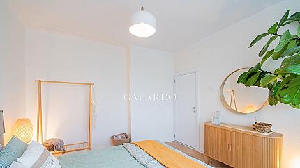 Новообзаведен апартамент с 2 спални в Лозенец