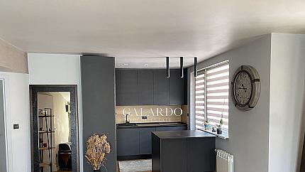 Тристаен апартамент в близост до НДК