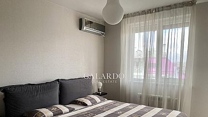 Тристаен апартамент в близост до НДК