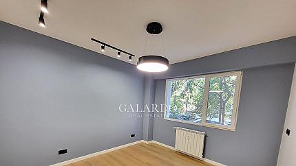 Тристаен апартамент за продажба в  кв.Борово