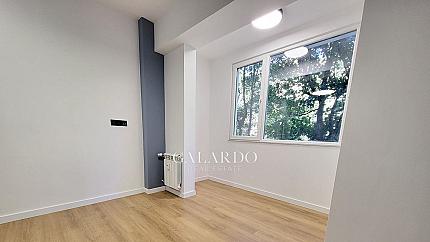 Тристаен апартамент за продажба в  кв.Борово