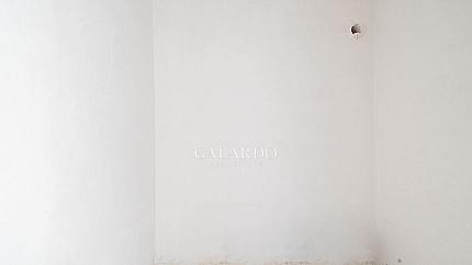 Просторен апартамент с две спални до НСА в кв. Малинова долина