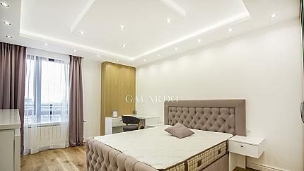 Луксозен апартамент с 3 спални в Младост 4