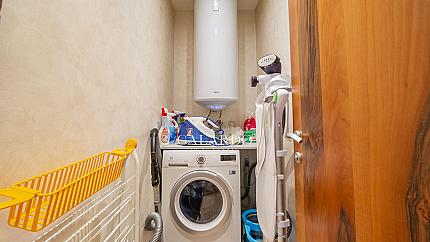 Луксозен тристаен апартамент в нова сграда до НДК