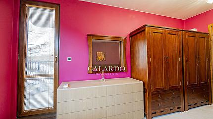 Луксозен тристаен апартамент в нова сграда до НДК