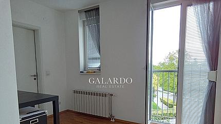 Луксозна къща под наем в затворен комплекс в Малинова долина