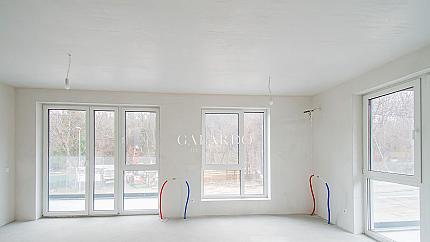 Three-bedroom apartment for sale in Krasno Selo