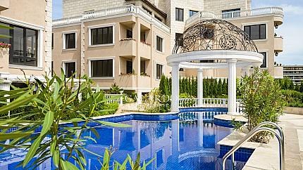 Просторен и стилен апартамент в комплекс "Belle Rose -2"