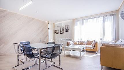 Просторен и стилен апартамент в комплекс "Belle Rose -2"