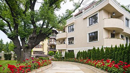 Просторен и стилен апартамент в комплекс "Belle Rose -2"