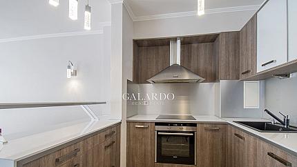 Стилен апартамент под наем до Фантастико в кв. Дървеница