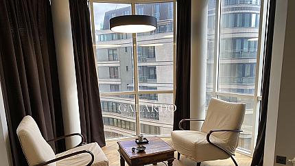 Тристаен апартамент в близост до НДК