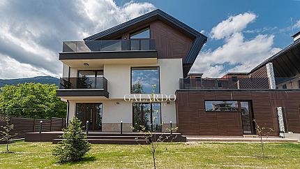 Елегантна нова къща в Бояна с прекрасна панорама