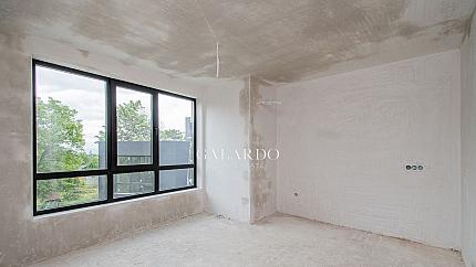 Detached modern house near the "Kambanite" Park