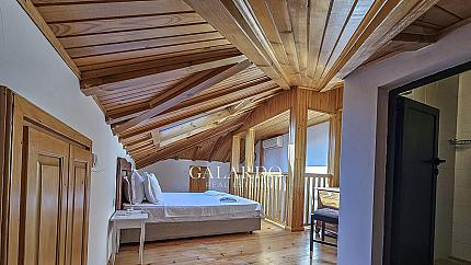 Романтичен мезонет с две спални под наем в сърцето на Стария Град