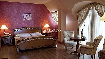 Hotel for sale in Doctor's Garden