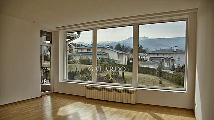 Луксозна къща с басейн в подножието на Витоша