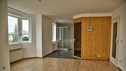 Луксозна къща с басейн в подножието на Витоша