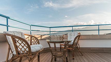 Просторен мезонет с панорамна гледка към Витоша