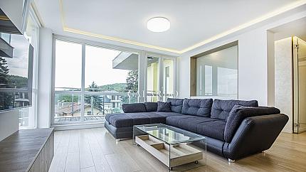 Чисто нов четиристаен апартамент  под наем в кв. Бояна