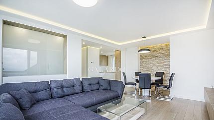 Чисто нов четиристаен апартамент  под наем в кв. Бояна