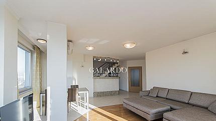 Панорамен четиристаен апартамент в Централната част на столицата