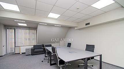 Office for rent  in Iztok