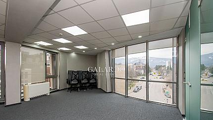 Office for rent  in Iztok