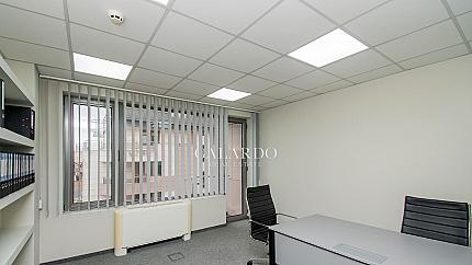 Office for rent  in Iztok