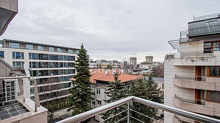 Office for rent  in Iztok