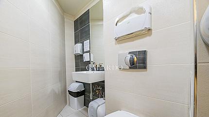 Офис с тераса в сграда клас А