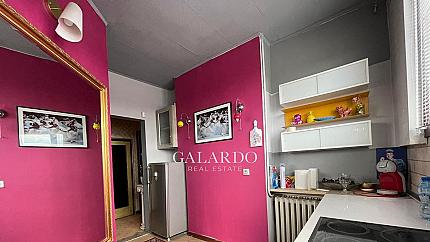 Елегантен апартамент с впечатляващи панорамни гледки в сърцето на столицата