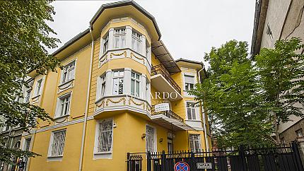 Слънчев офис в Докторска градина