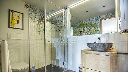 Уникален многостаен апартамент на две нива със спиращи дъха гледки към Южен парк, Витоша и София