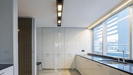 Представителен офис на бул. България