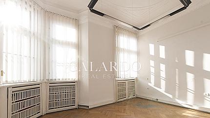 Уникална къща на топ център - паметник на културата