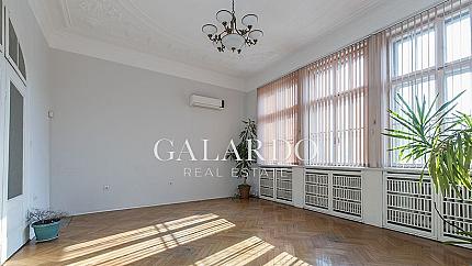 Уникална къща на топ център - паметник на културата