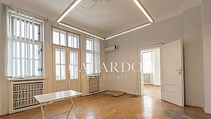 Уникална къща на топ център - паметник на културата