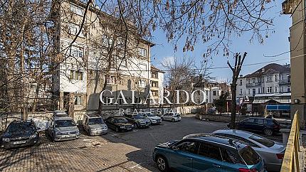 Уникална къща на топ център - паметник на културата